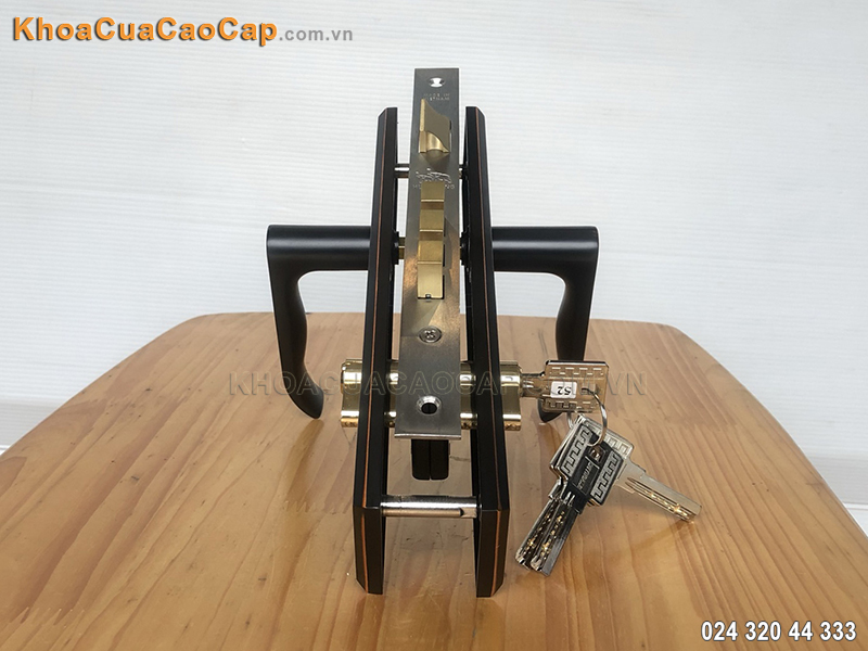 Khóa cửa tay gạt inox màu đen SS8510-ABC - ảnh 1